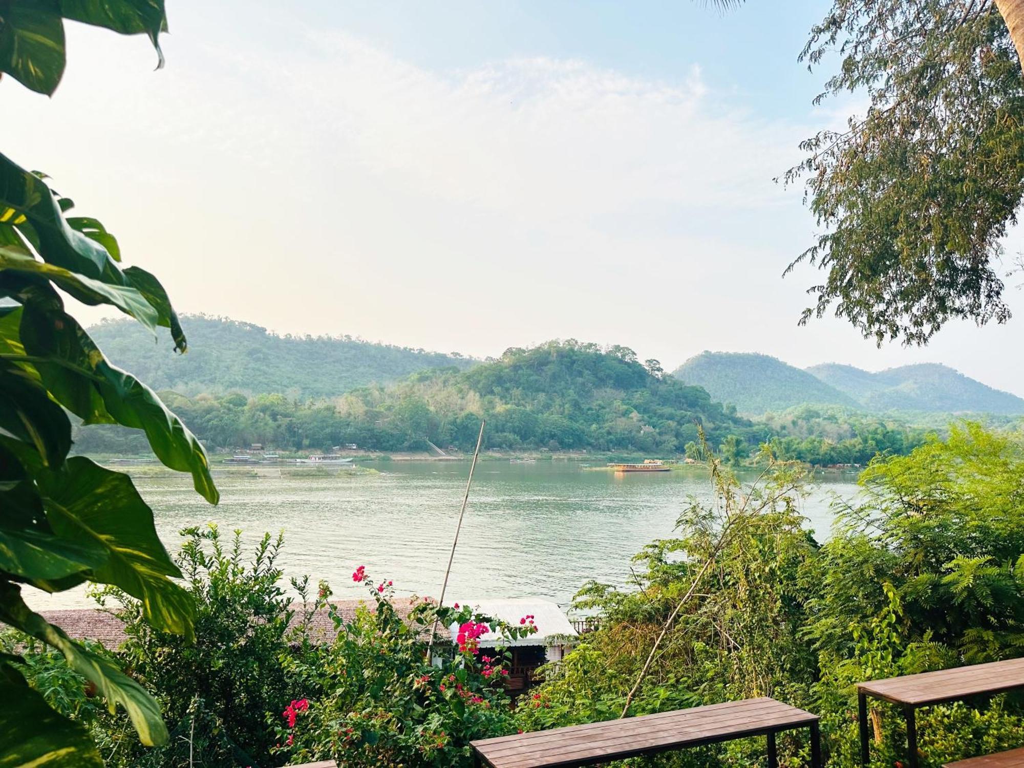 Mekong Charm Riverside Луангпхабанг Экстерьер фото